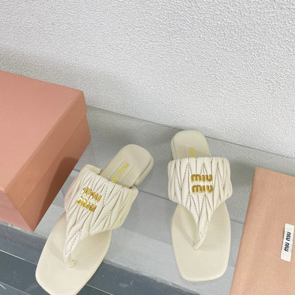 Flip-Flops Cream Leather Stylized
