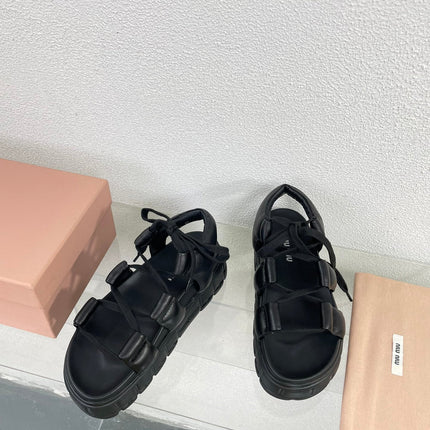 Roman Strap Thick-Soled Black Sandals