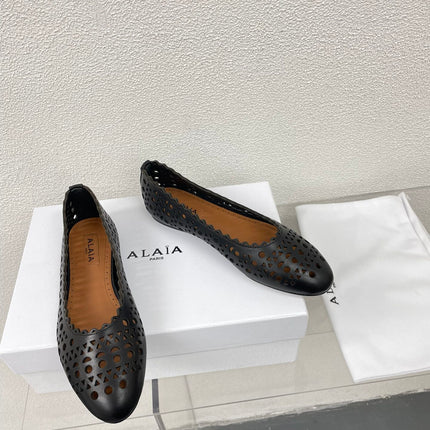 ALAIA BALLET FLAT IN BLACK MESH LAMBSKIN