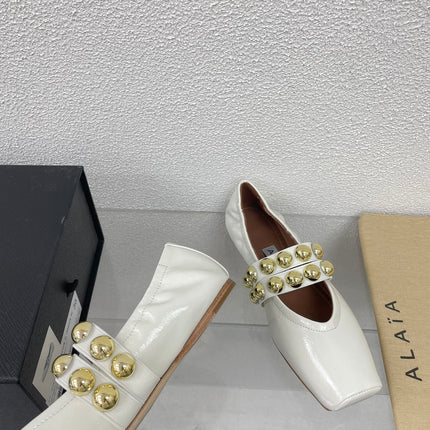 ALAIA MARY JANE PEARL IN GLOSSY WHITE LAMBSKIN