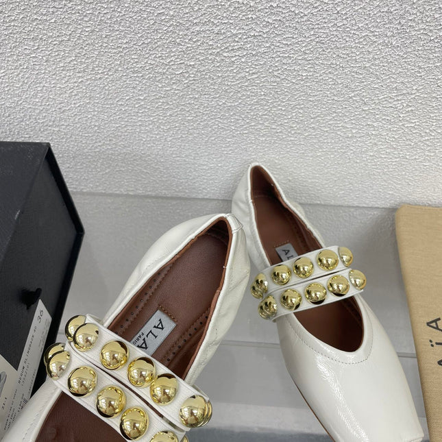 ALAIA MARY JANE PEARL IN GLOSSY WHITE LAMBSKIN