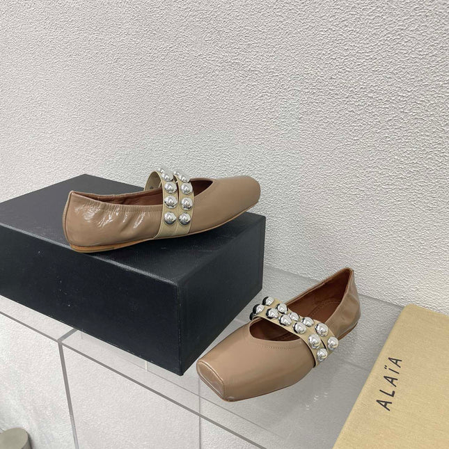 ALAIA MARY JANE PEARL IN GLOSSY BEIGE LAMBSKIN