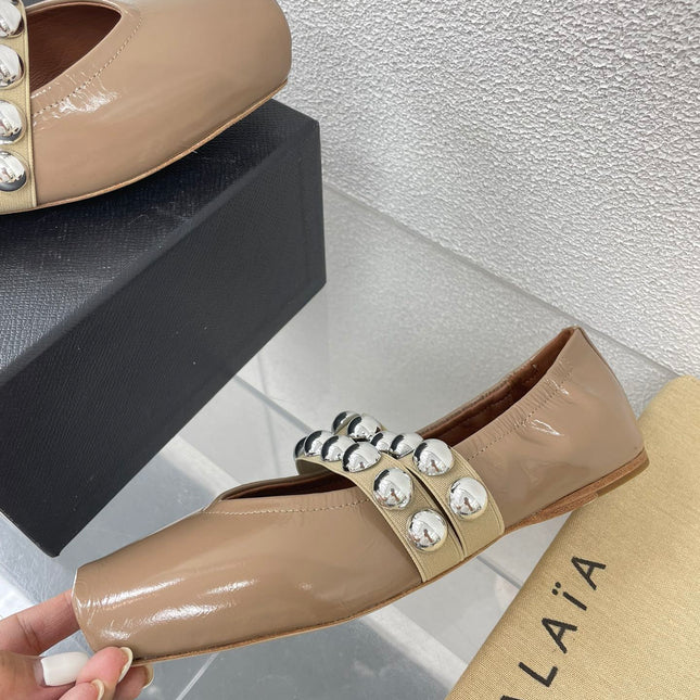 ALAIA MARY JANE PEARL IN GLOSSY BEIGE LAMBSKIN