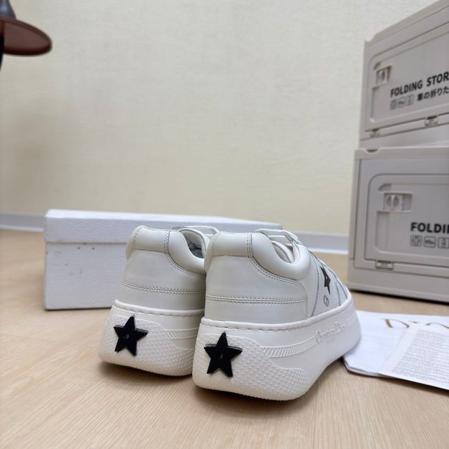 BLACK STAR PLATFORM SNEAKER IN WHITE CALFSKIN AND SUEDE