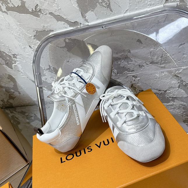 SNEAKERINA TRAINERS IN SILVER-TONE CALFSKIN AND SUEDE