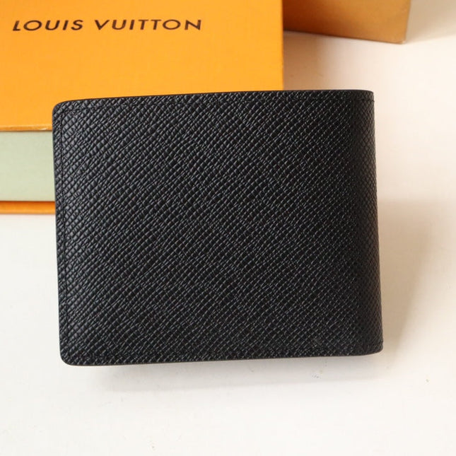 LV 25S SLENDER WALLET 11 IN BLACK TAIGA CALFSKIN