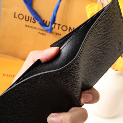 LV 25S SLENDER WALLET 11 IN BLACK TAIGA CALFSKIN