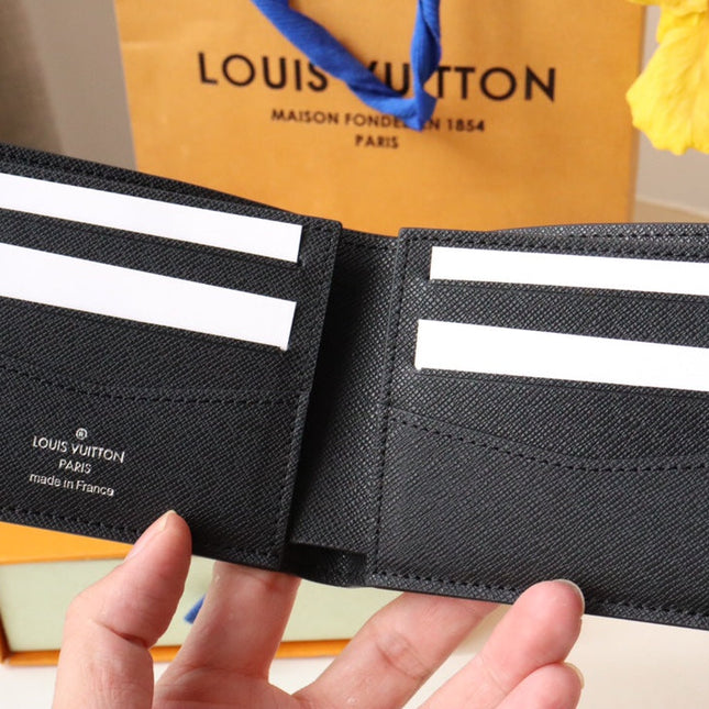 LV 25S SLENDER WALLET 11 IN BLACK TAIGA CALFSKIN