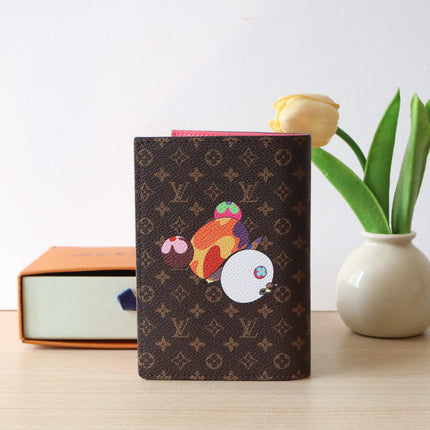 DOLL PASSPORT WALLET IN CHOCOLATE BROWN MONOGRAM CALFSKIN