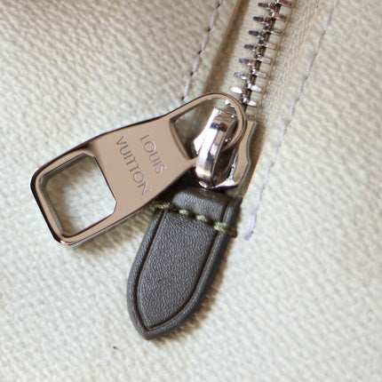 LOCKER DOPP KIT 23 IN KHAKI DAMOFLAGE COATED CANVAS