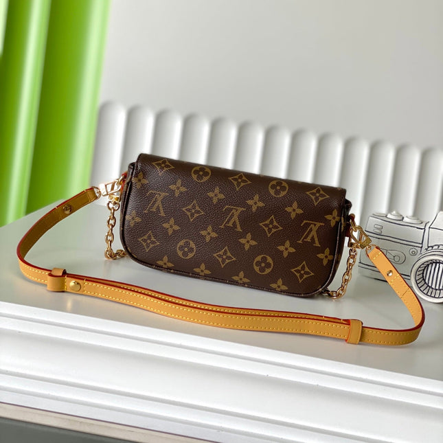 WALLET ON CHAIN IVY 23.5 IN BROWN MONOGRAM CANVAS GOLD LOCK