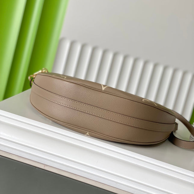 LOOP HOBO 38 BICOLOR MONOGRAM EMPREINTE LEATHER GOLD HARDWARE