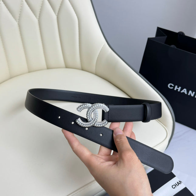 CC BELT 30MM IN BLACK SMOOTH CALFSKIN SILVER HARDWARE ATTACH PEARLS