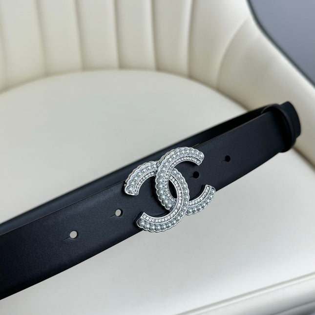 CC BELT 30MM IN BLACK SMOOTH CALFSKIN SILVER HARDWARE ATTACH PEARLS