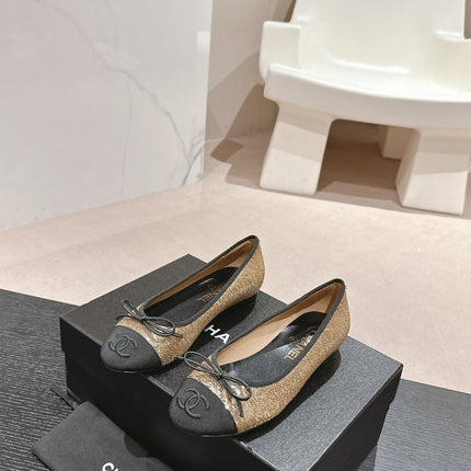 BALLET FLATS IN GOLDEN GLITTERED TULLE AND BLACK SATIN