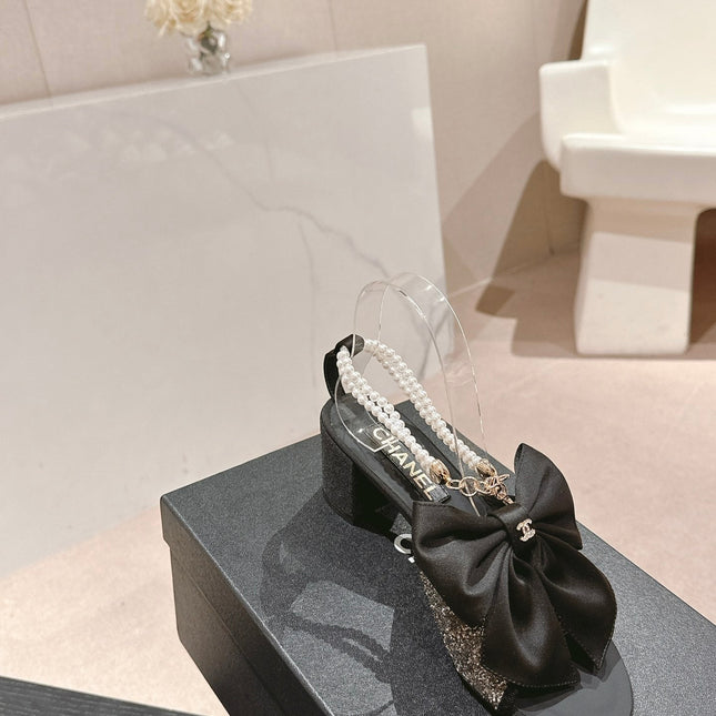 HIGH SANDAL WITH PEARL CHAIN BLACK LAMBSKIN WITH RHINESTONES