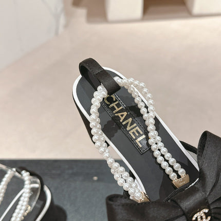 HIGH SANDAL WITH PEARL CHAIN BLACK LAMBSKIN WITH WHITE RHINESTONES