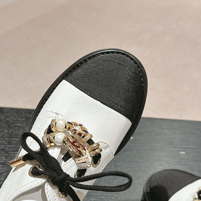 OXFORD SHOES WHITE MIX BLACK SHEEPSKIN