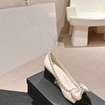 BOWKNOT HIGH HEELS IN WHITE MIX BLACK SHEEPSKIN