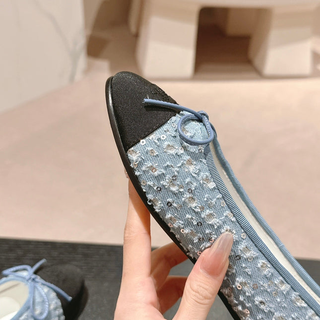 BALLET FLATS IN LIGHT BLUE DENIM AND BLACK SATIN