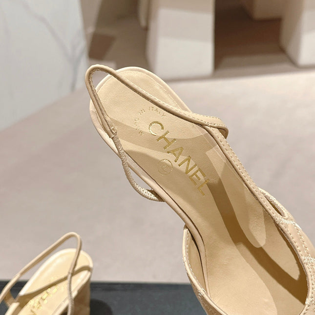 HIGH SLINGBACKS IN BEIGE CREAM LAMBSKIN AND BLACK SATIN