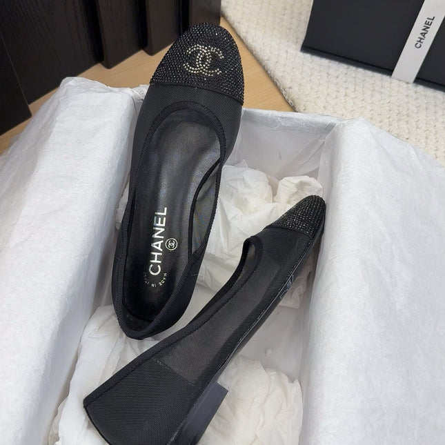 BALLET FLAT IN BLACK FABRIC AND MESH WITH CRYSTALS
