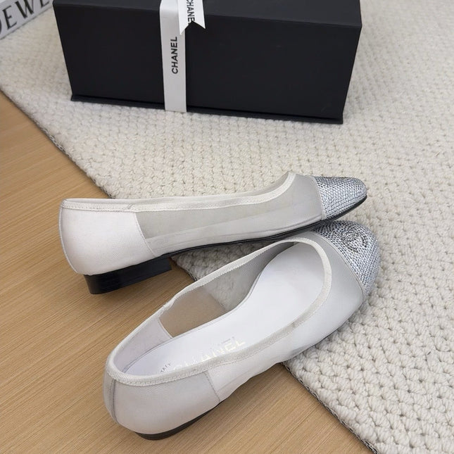 BALLET FLAT IN WHITE FABRIC AND MESH WITH CRYSTALS