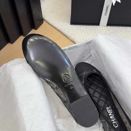 BALLET FLAT IN BLACK FABRIC AND MESH