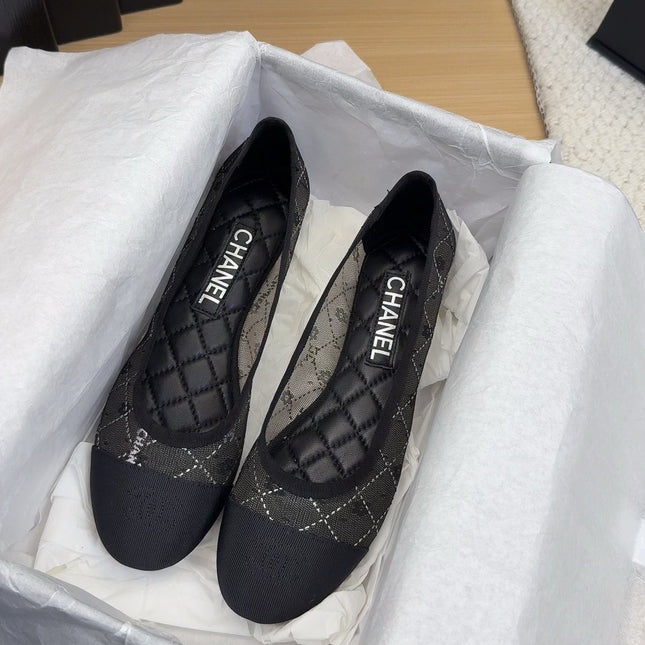 BALLET FLAT IN BLACK FABRIC AND MESH