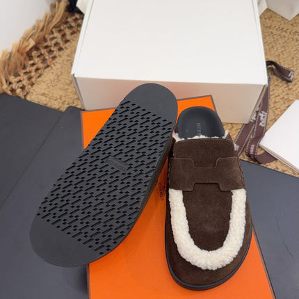 HM 25S MULE IN DARK CHOCOLATE BROWN SUEDE MIX WHITE SHEARLING