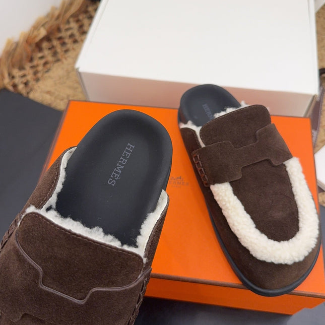 HM 25S MULE IN DARK CHOCOLATE BROWN SUEDE MIX WHITE SHEARLING