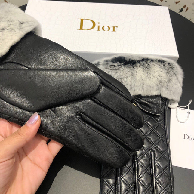 GLOVES ATTACHED BOW IN BLACK RABBIT FUR AND LAMBSKIN 113707