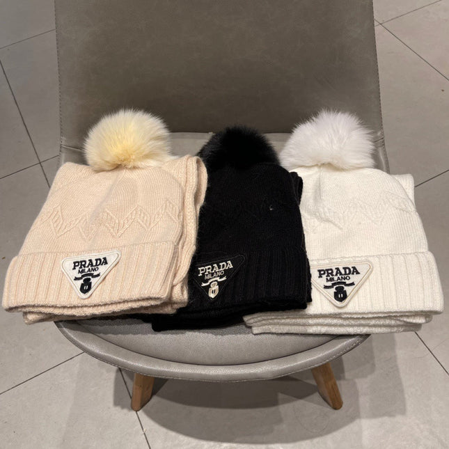 SET SCARF AND HAT IN WHITE CASHMERE AND RABBIT FUR 433247