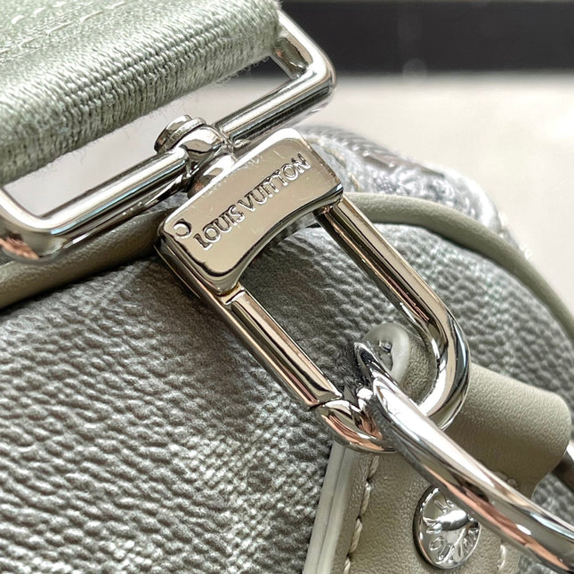 KEEPALL BANDOULIÈRE 45 IN GRAY MONOGRAM GRADIENT CANVAS