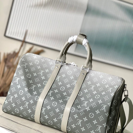 KEEPALL BANDOULIÈRE 45 IN GRAY MONOGRAM GRADIENT CANVAS