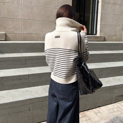 MIUMIU PULLOVER SWEATER STYLE 273