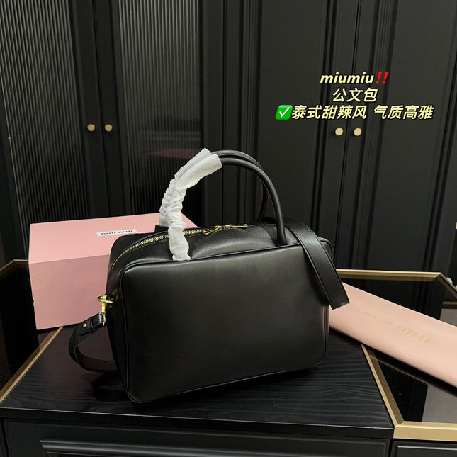 BEAU BAG 34 IN BLACK CALFSKIN