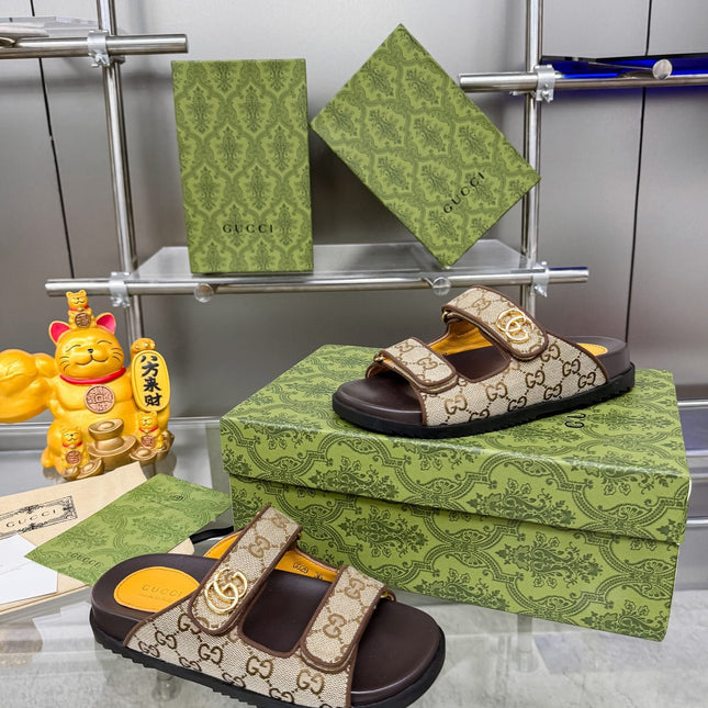 GG SANDALS IN DARK BROWN CALFSKIN AND BEIGE FABRIC WITH GOLD HARDWARE