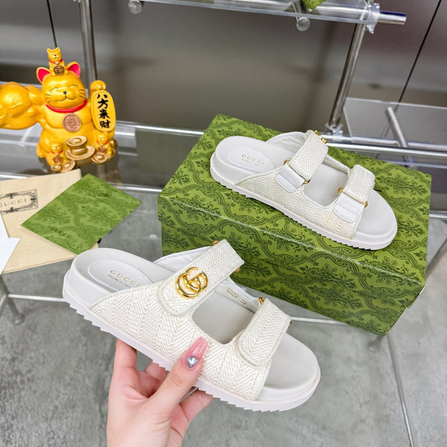 GG SANDALS IN WHITE FABRIC AND CALFSKIN WITH GOLD HARDWARE