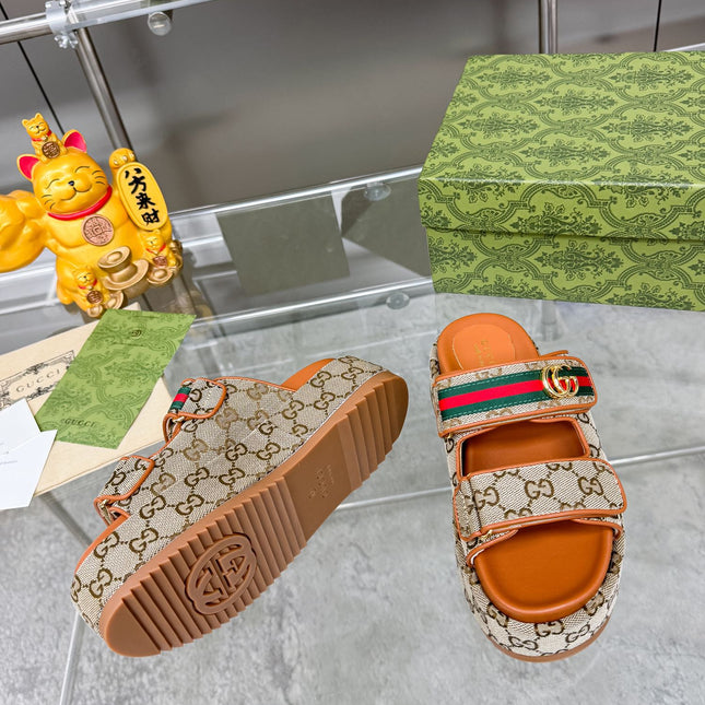 GG SANDALS 22 IN ORANGE CALFSKIN AND BEIGE FABRIC WITH GOLD HARDWARE