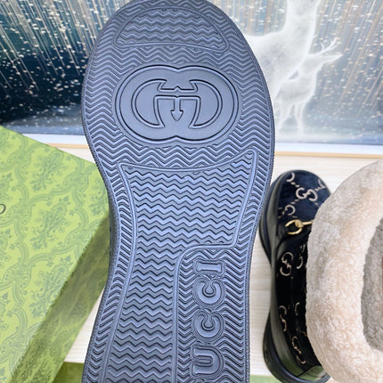 HORSEBIT ANKLE BOOTS WITH MERINO TRIM IN BLACK VELVET AND CALFSKIN