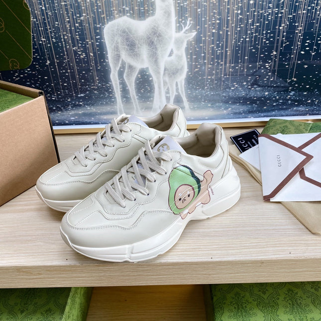 GG COUPLE TRAINER WHITE CALFSKIN WITH CAPYBARA ICON