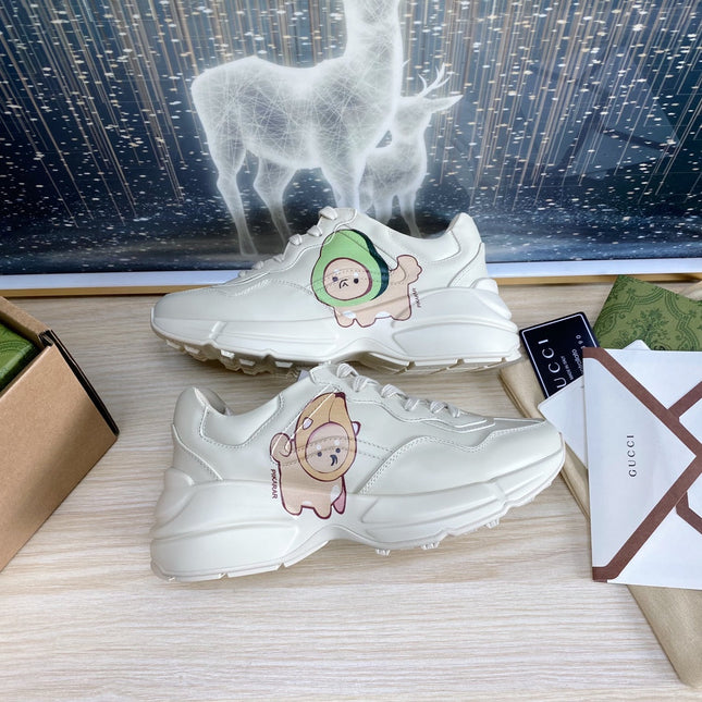 GG COUPLE TRAINER WHITE CALFSKIN WITH CAPYBARA ICON