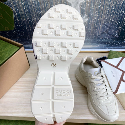 GG COUPLE TRAINER WHITE CALFSKIN WITH DONALD DUCK ICON