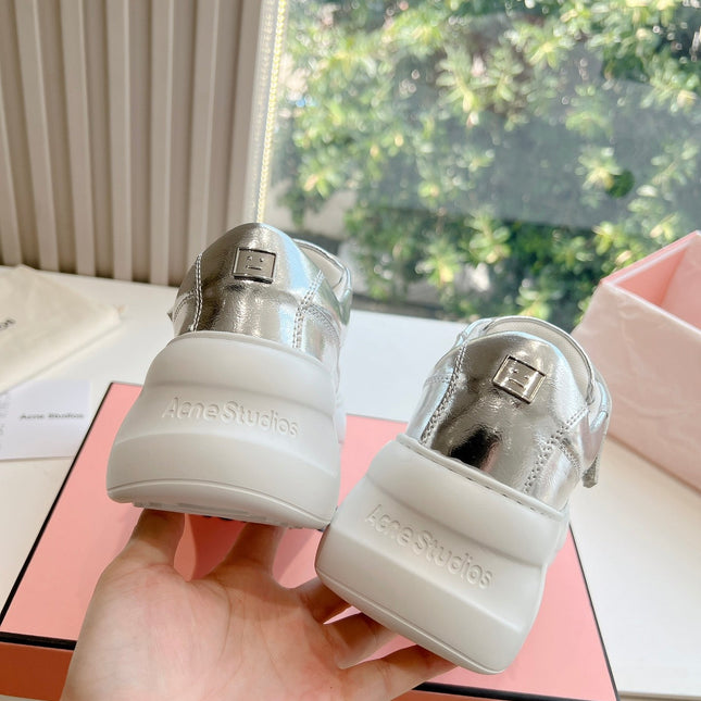 ACNE STUDIO SNEAKER IN SILVER LAMBSKIN