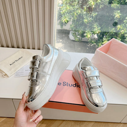 ACNE STUDIO SNEAKER IN SILVER LAMBSKIN