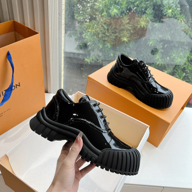 LV ARCHLIGHT SKATE SNEAKER IN BLACK GLOSSY CALFSKIN