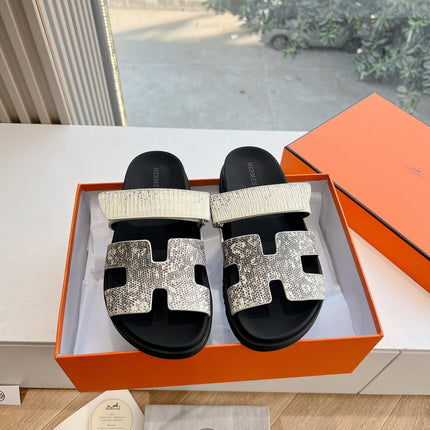 CHYPRE SANDAL IN WHITE MIX BLACK LIZARD SKIN