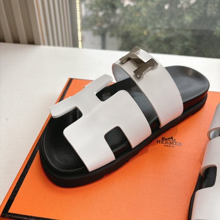 CHYPRE SANDAL IN WHITE CALFSKIN