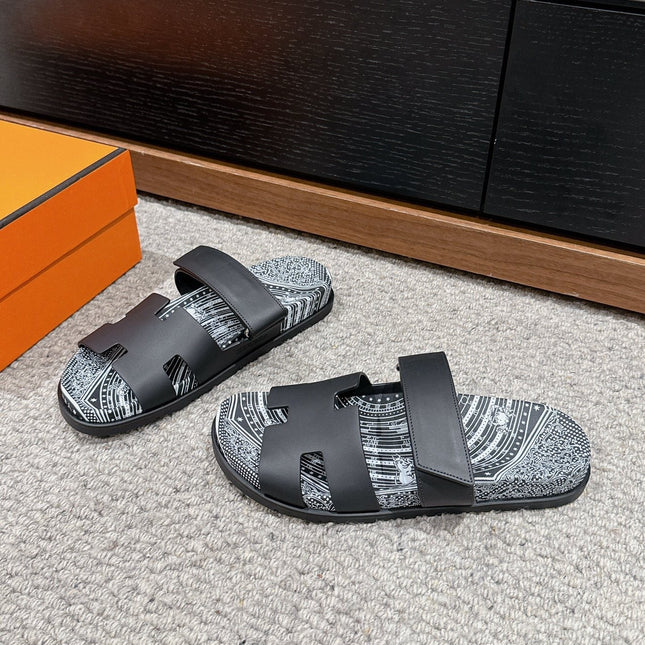 CHYPRE SANDAL BLACK CALFSKIN UNIQUE